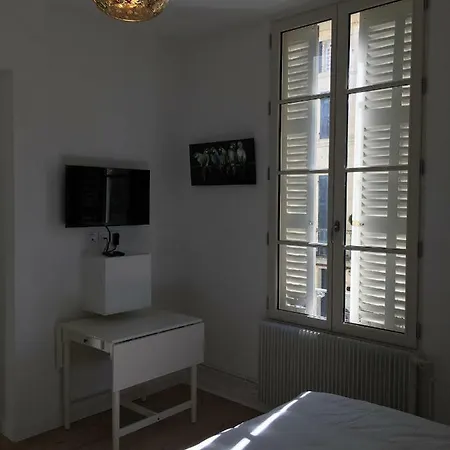 Le Bahia Centre La Breche Wifi Linge De Pressing Apartment Niort Exterior photo